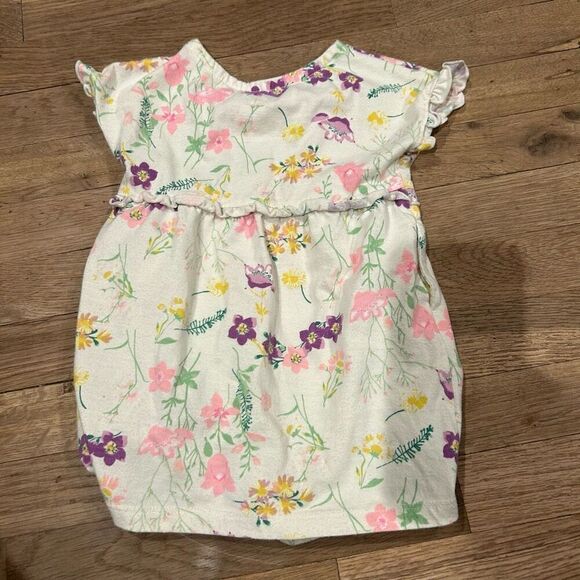 Bundle of girls nine items tops bottoms dresses size 12M - Picture 10 of 11